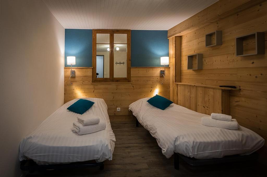 Thônes Hotel Du Midi מראה חיצוני תמונה