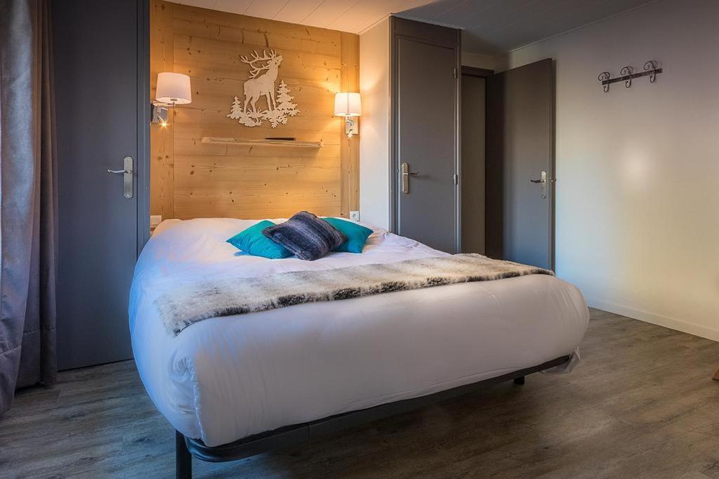 Thônes Hotel Du Midi מראה חיצוני תמונה