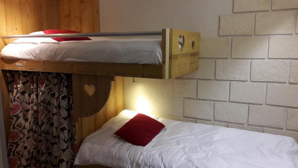 Thônes Hotel Du Midi מראה חיצוני תמונה