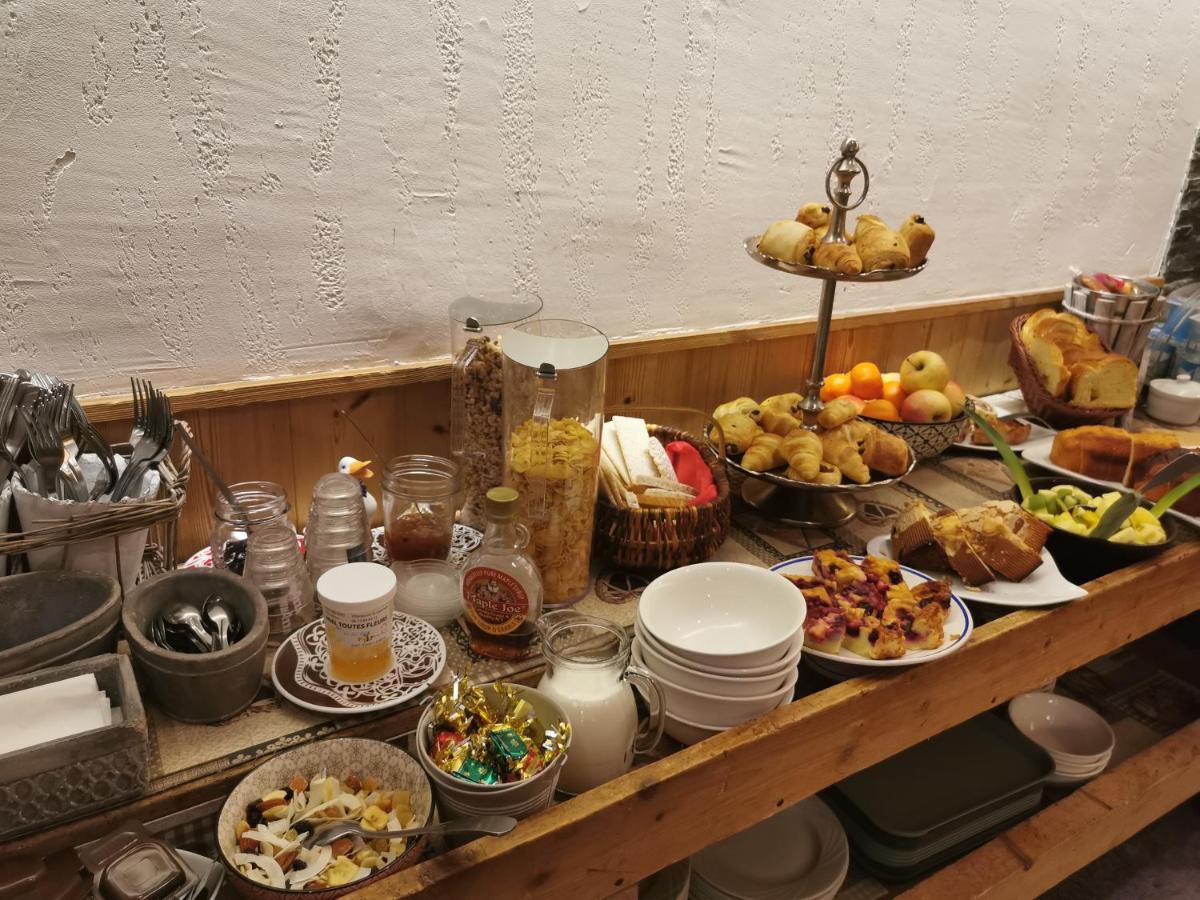 Thônes Hotel Du Midi מראה חיצוני תמונה